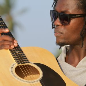 Portrait-homme-musique-People