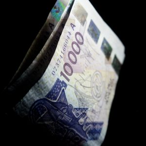 Billets-devises-banque-Business2