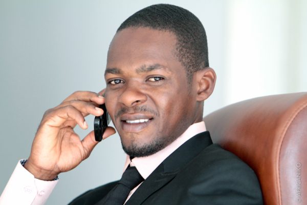 Téléphone, business 4